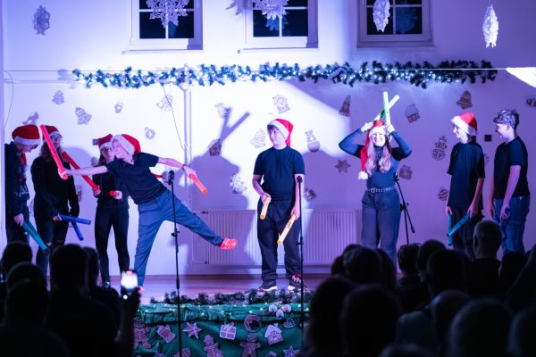 kouzelny-advent-114D3D5429F-BAC6-78DD-D8AE-7509A0FF1983.jpg