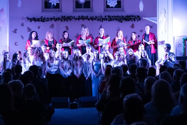 kouzelny-advent-12311C7AD43-FAE6-2BA4-0277-CB938F5457C5.jpg