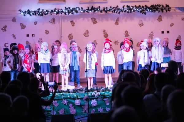 kouzelny-advent-95FBB281A6-2E59-B39E-4B31-45CDA23AAE9B.jpg