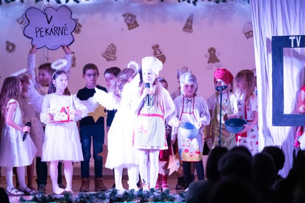 kouzelny-advent-996726C825-1CDE-3F72-BD05-34F4A2A50FF5.jpg